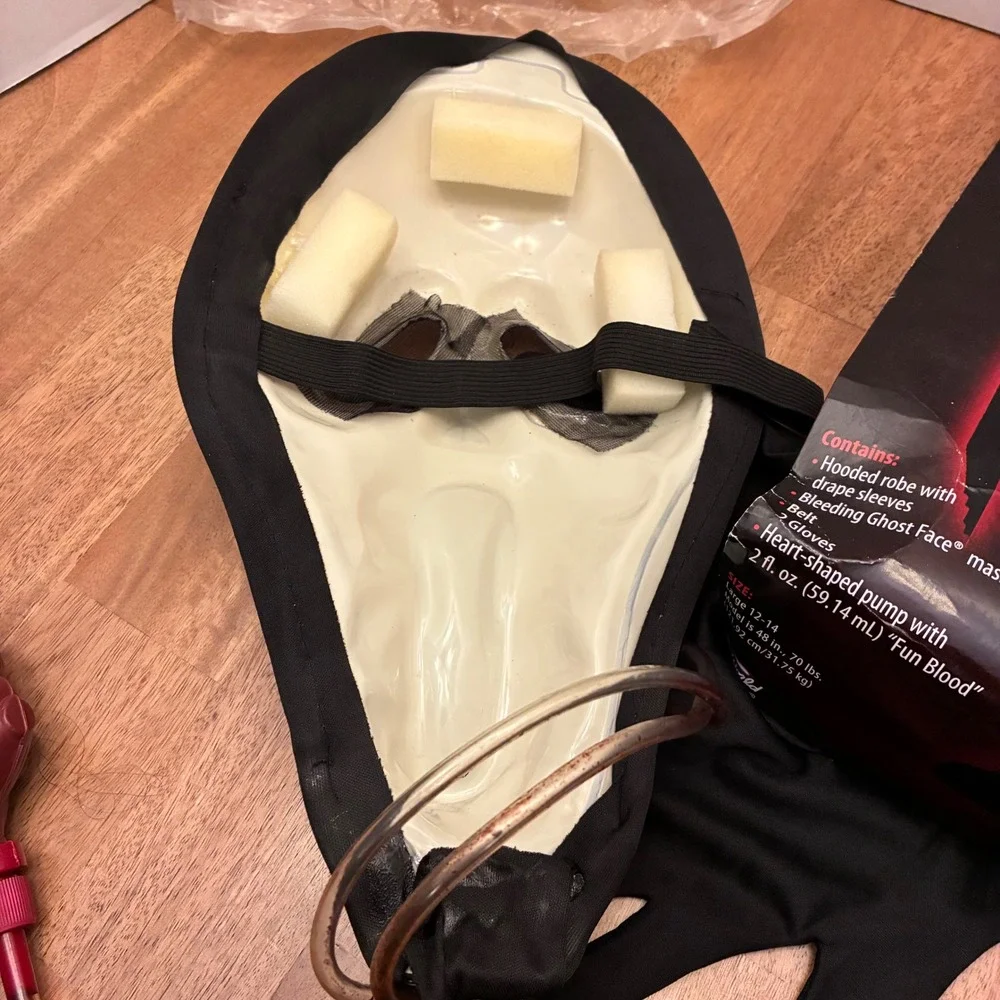 Ghost Face Costume Child Size Large 12 14 Bleeding Mask Fun World Halloween